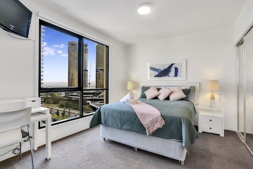 Glam & Stylish Broadbeach 2BR Apartment 11